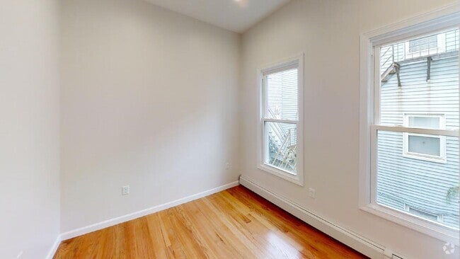 Building Photo - 140 Putnam St