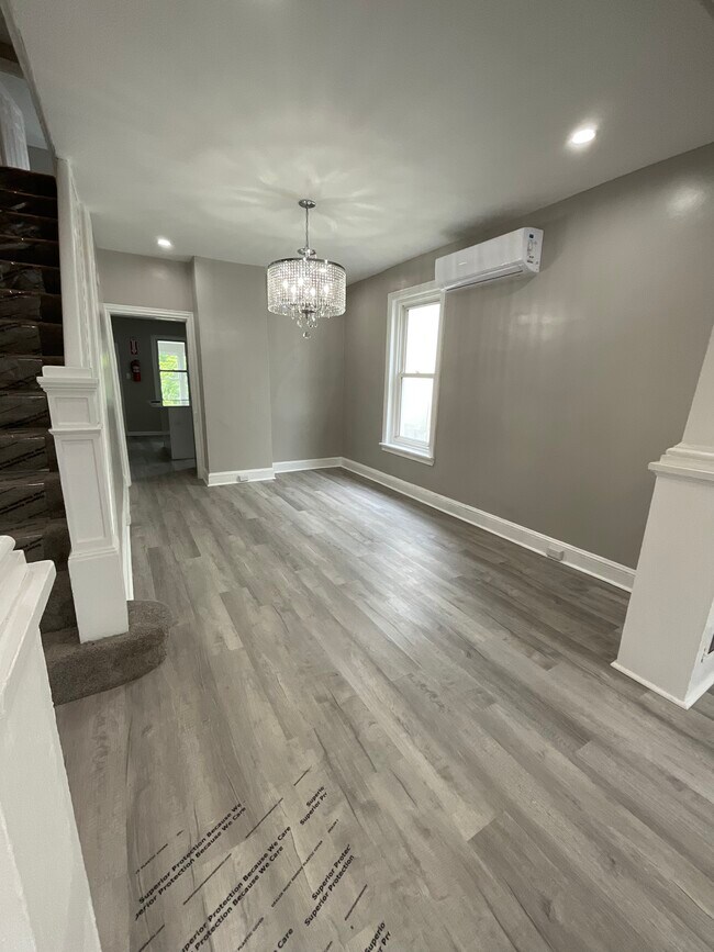 Foto del edificio - 442 E Moore St