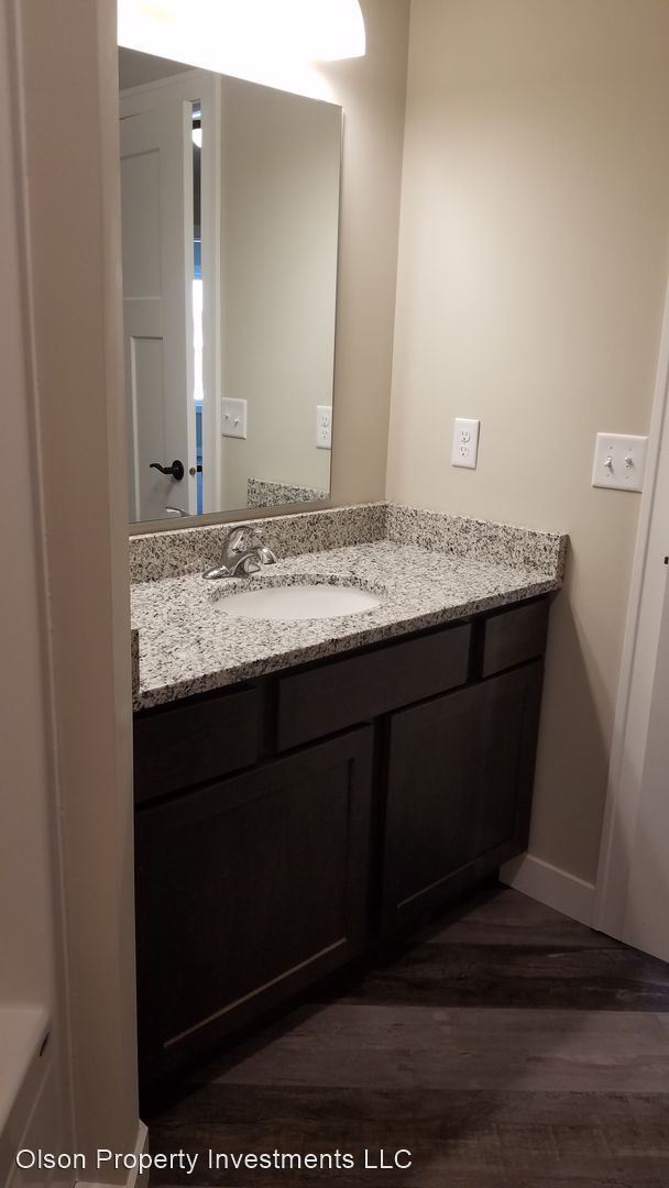 Foto del edificio - 3 br, 1.5 bath House - 533 Meadow Lane