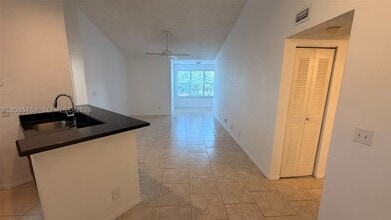 Building Photo - 3350 Pinewalk Dr N
