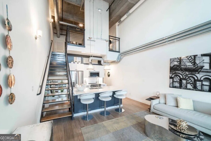 Foto principal - 230 18th St NW