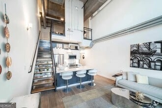 Building Photo - 230 18th St NW