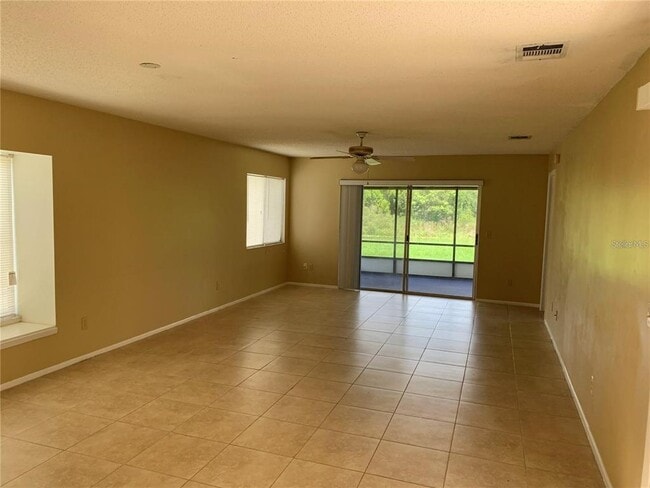 Building Photo - 11538 Thurston Way