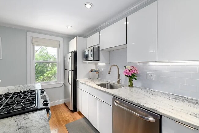 Foto del edificio - 194 Marion St