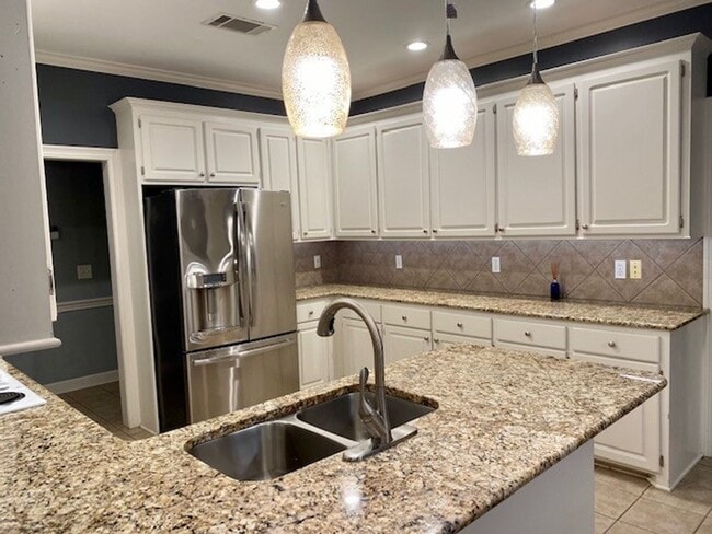 Building Photo - JUST MISSED IT!!!!!