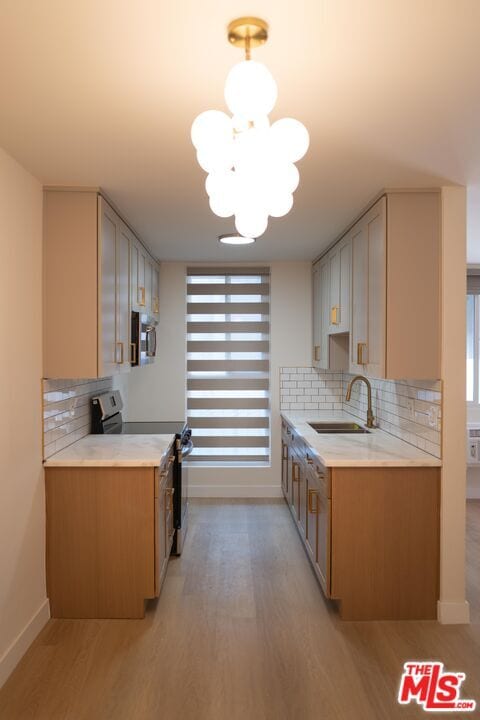 Foto del edificio - 860 S Kingsley Dr