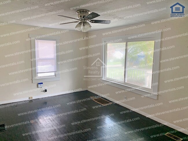 Building Photo - 3427 S Haven Rd