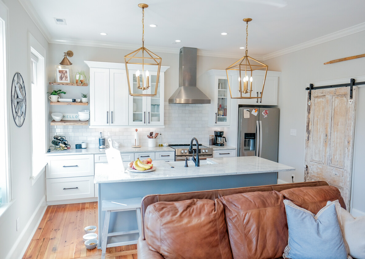 Kitchen - 112 E Innes St
