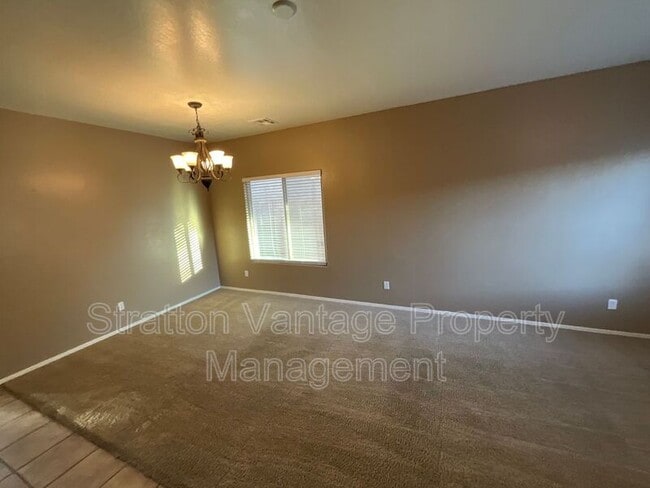 Building Photo - 28693 N Spur Dr