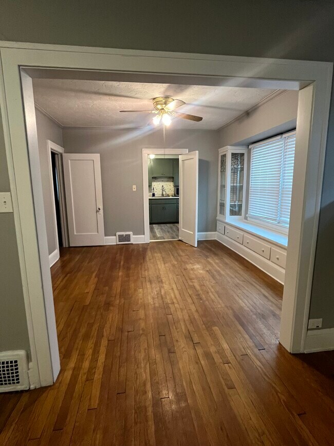 Building Photo - 1645 Cordova Ave