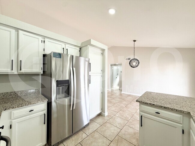 Foto del edificio - 19028 N 8th Ave