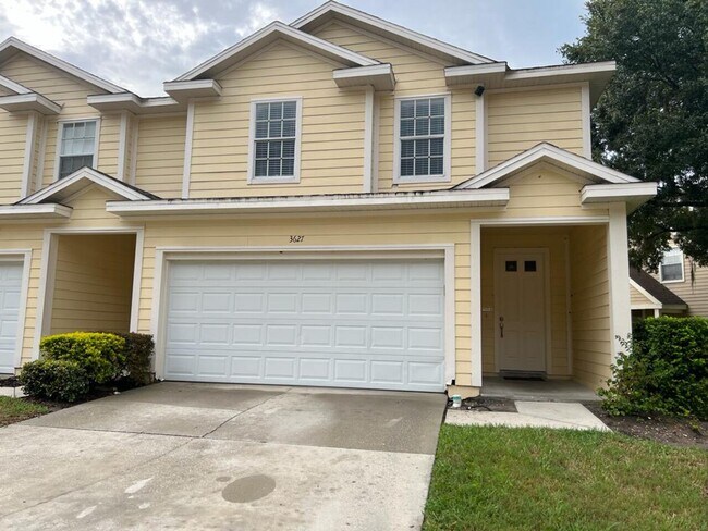 Building Photo - 3627 Pine Knot Drive