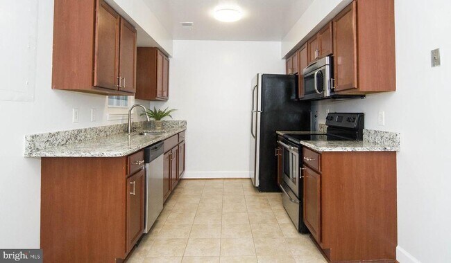 Foto del edificio - 3335 Oakshade Ct