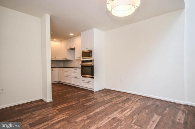 Foto del edificio - 10993 Thrush Ridge Rd