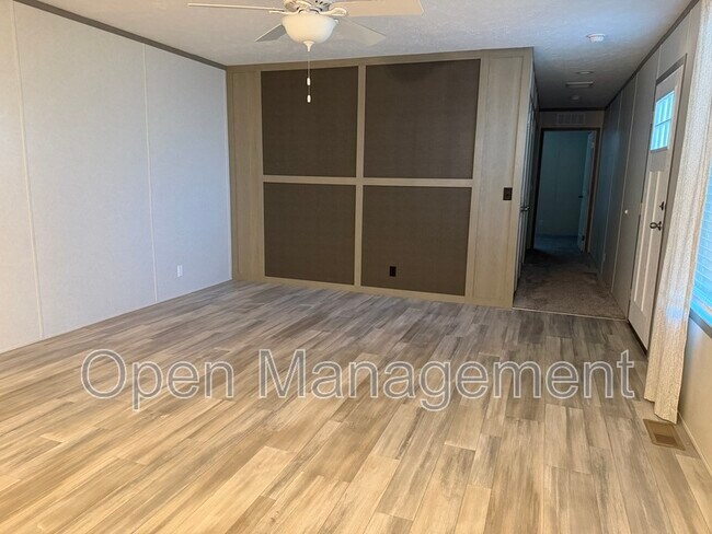 Foto del edificio - 3507 Rainier Rue St
