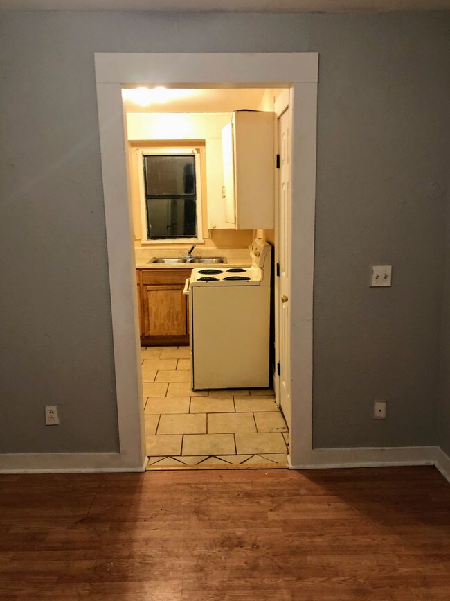 Building Photo - 503 S Prospect