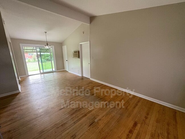 Foto del edificio - 1404 Ranch Dr