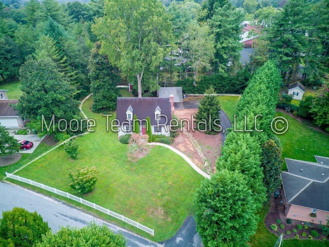 Foto principal - 2 Bed Cape Cod + Large Hobby Room