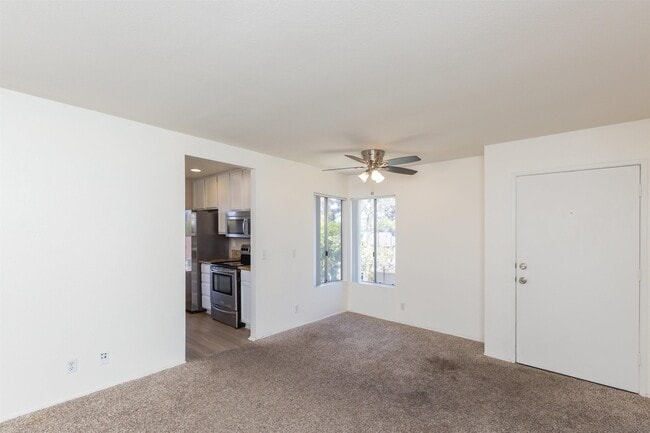 Building Photo - 663 Diamond Way