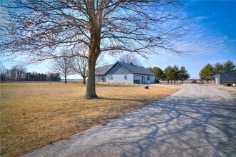 Building Photo - 8527 Sawyer Rd