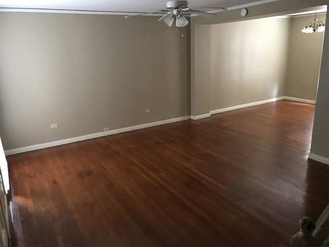 Building Photo - 3412 W Brookview Dr