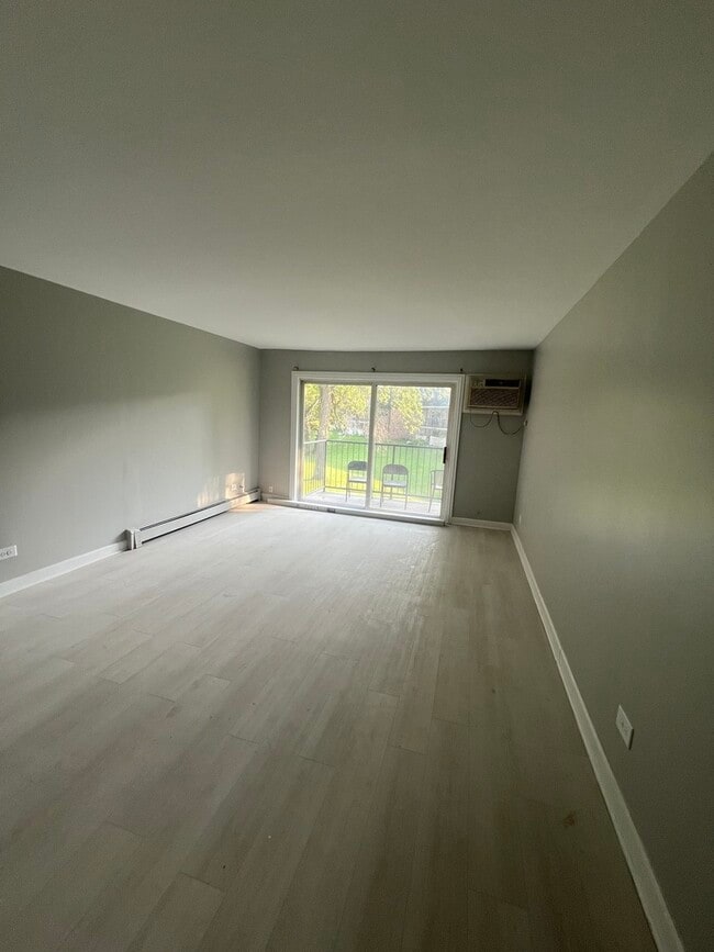 Building Photo - 9994 S 84th Terrace
