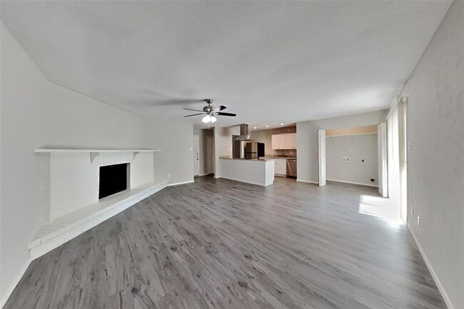 Building Photo - 17623 Poppy Trails Ln