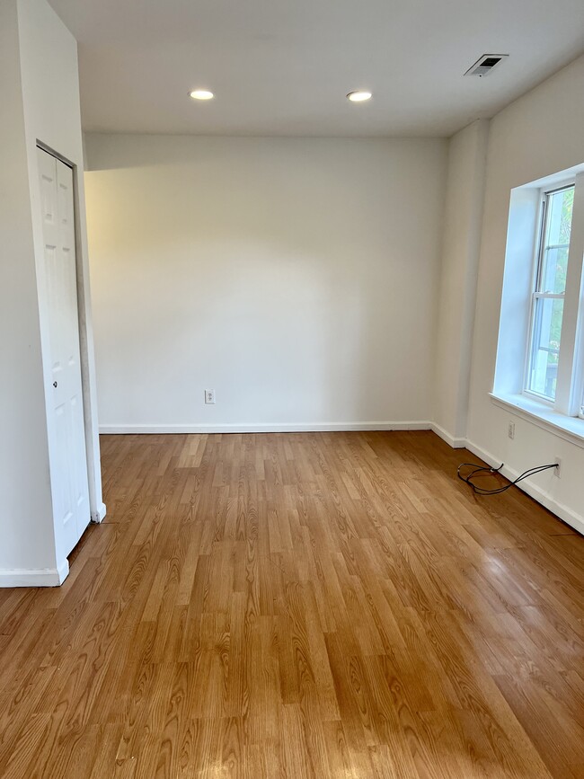 Building Photo - 485 Antietam Drive