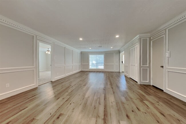 Building Photo - 19022 White Candle Dr