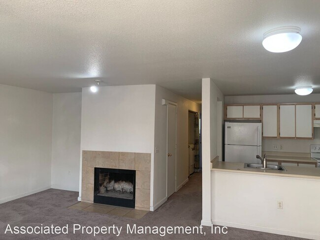 Building Photo - 2 br, 2 bath House - 6048 SE Drake St #114