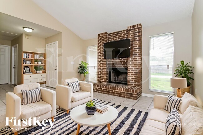 Building Photo - 1415 Marigold Dr