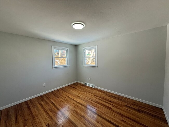 Foto del edificio - Recently updated 3 Bed 1 Bath Single Family House available February 1st!