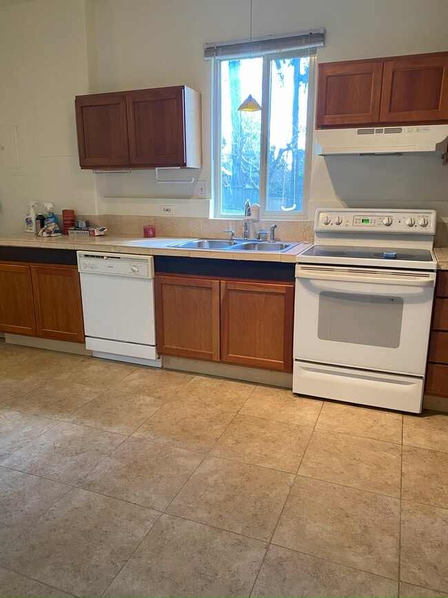 Photo - 11425 Juanita Dr NE House