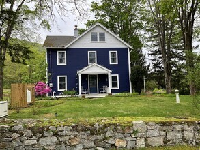 Building Photo - 55 Manitou Station Rd