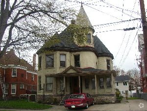Primary Photo - 556 W 8th St