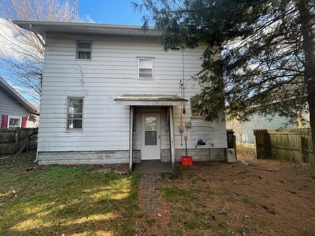 Building Photo - 1521 Medora St