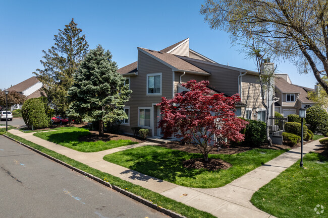 Building Photo - Springfield Park Place Condo Association