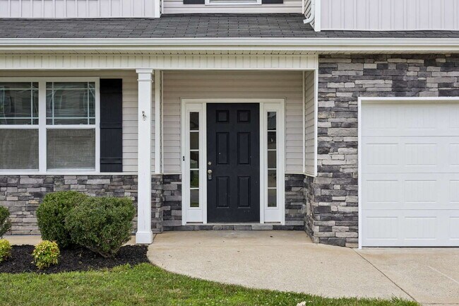 Building Photo - 1240 Winterset Dr