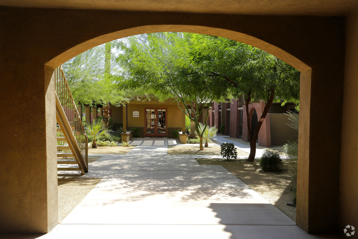 Leasing Office - Arches at La Quinta