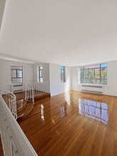 Building Photo - 1-50 Greenway Terrace