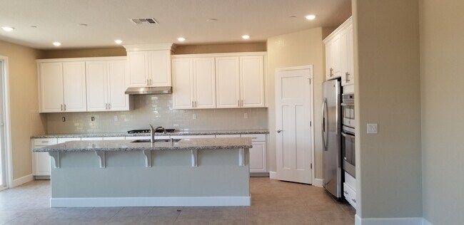 Foto del edificio - Amazing home in Springlake in Woodland