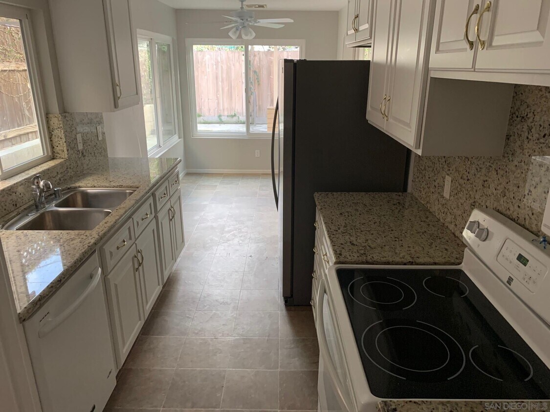 Foto principal - 545 Rosemont St