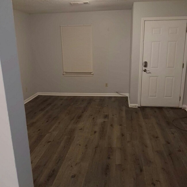 Building Photo - 9245 Cedar Ridge Dr NW