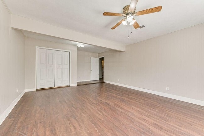 Building Photo - 4209 Martindale Dr