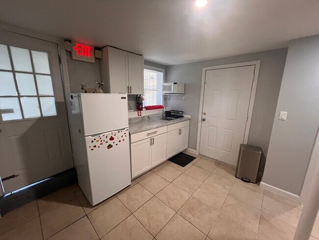 Foto del edificio - 29 Waverly St