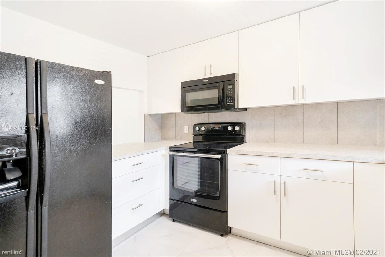 Primary Photo - 2 br, 2 bath Condo - 1250 S Nob Hill Rd