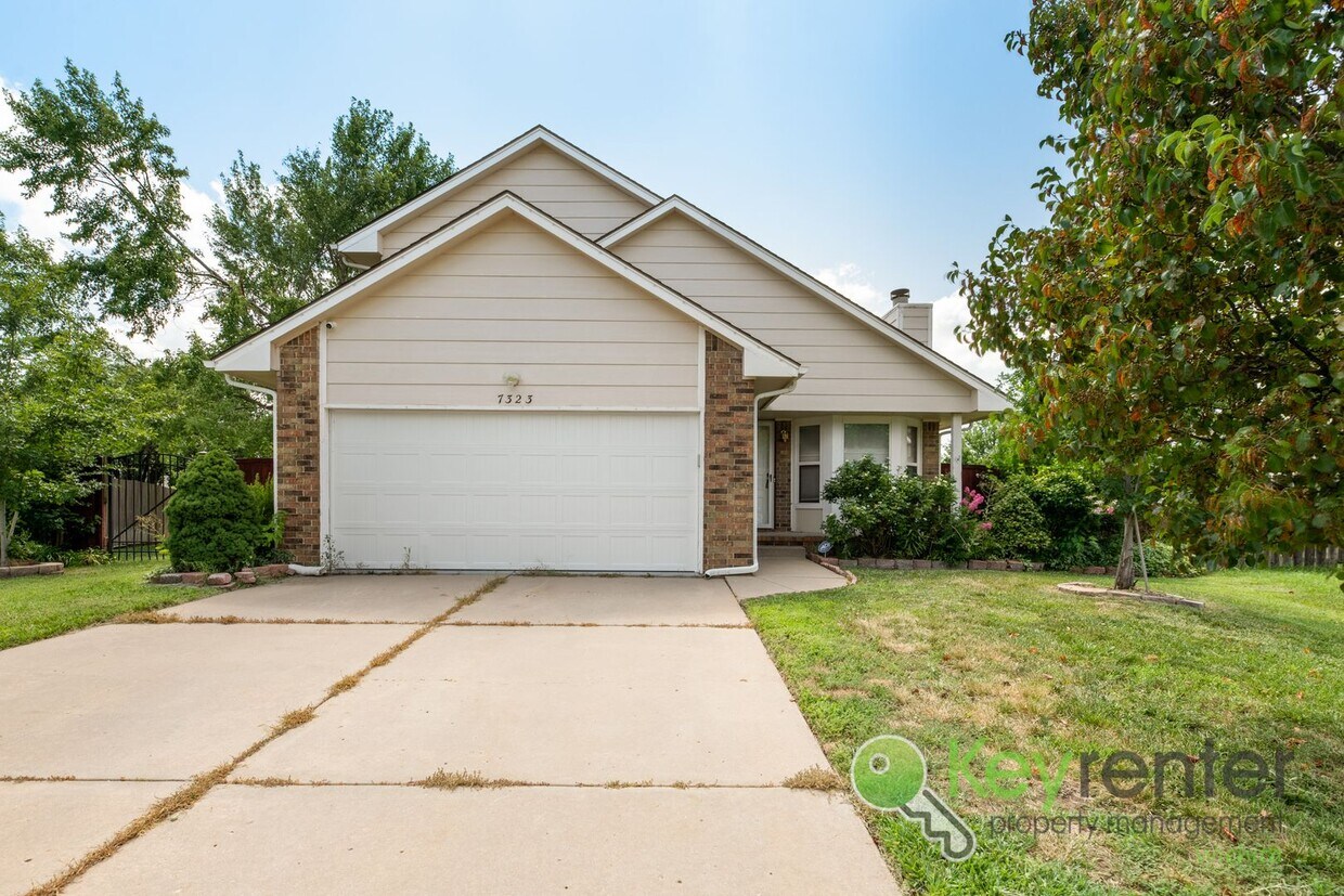 Foto principal - 3 Bedroom | 3 Bathroom - Ready to Entertai...