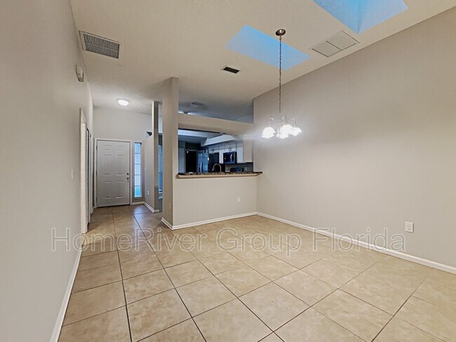 Building Photo - 6075 Scenic Meadow Ln