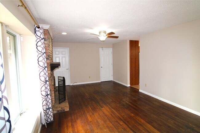 Foto del edificio - 736 Henry Ave