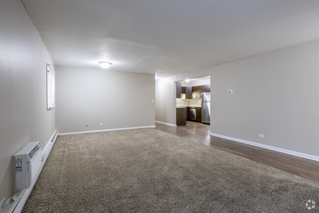 1BR, 1BA - 776SF - Living Room - Westbridge Apartments